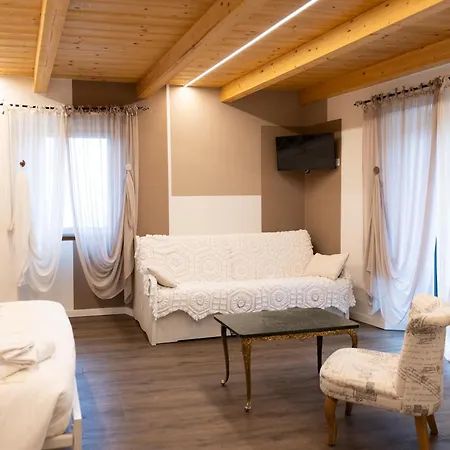 Ca' Baetti L'antica Corte Country house Roncola